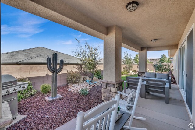 3277 E 3180 S, St George, UT 84790 - fenced backyard featuring a grill