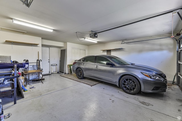 356 N Cactus Ln Unit 9, Washington, UT 84780 - garage with a garage door opener