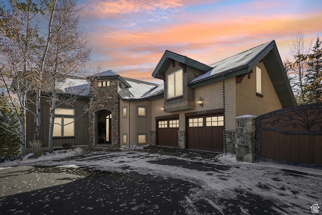 view of front facade featuring a garage