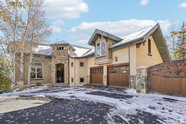 view of front of property featuring a garage