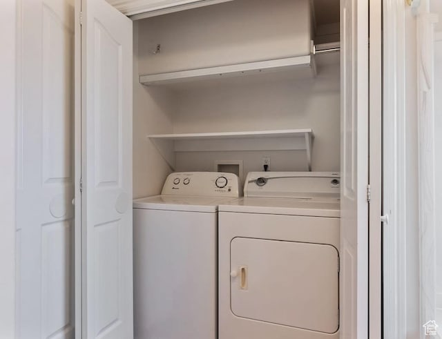180 N 1100 E Unit 133, Washington, UT 84780 - laundry area featuring washer and dryer and laundry area