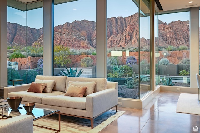 1748 N Cochise Dr, Ivins, UT 84738 - sunroom / solarium with a mountain view