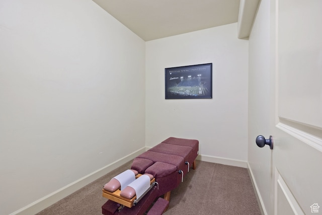 2745 E 4510 S, Holladay, UT 84117 - living area featuring light carpet