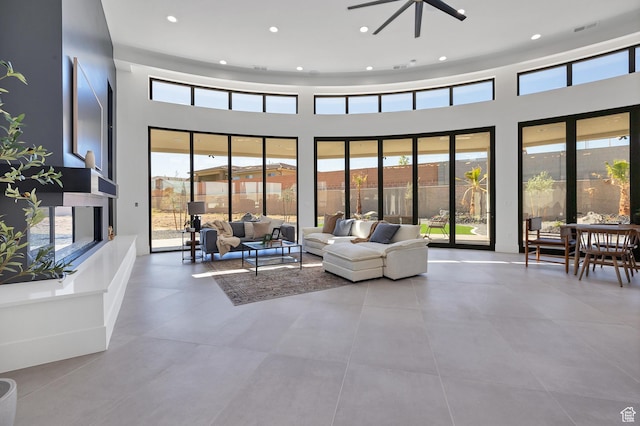 3967 N Hillside Way, Santa Clara, UT 84765 - living area with recessed lighting and a towering ceiling