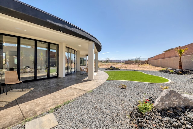 3967 N Hillside Way, Santa Clara, UT 84765 - view of yard with a patio area