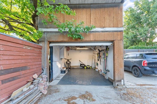 673 E 7th Ave, Salt Lake City, UT 84103 - garage with fence