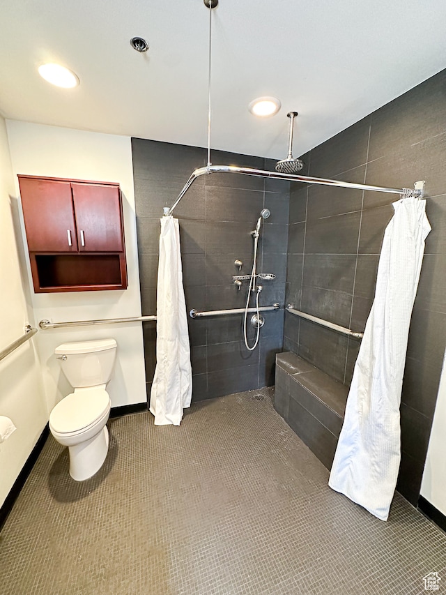 48 W Broadway Unit 2505N, Salt Lake City, UT 84101 - bathroom with toilet and curtained shower