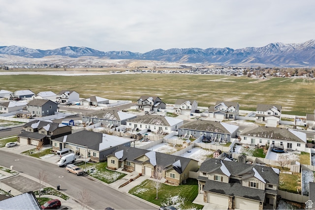 bird's eye view with a mountain view