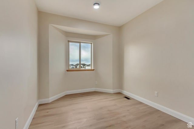 408 Rigdon St, Grantsville, UT 84029 - empty room featuring light wood-style flooring and baseboards