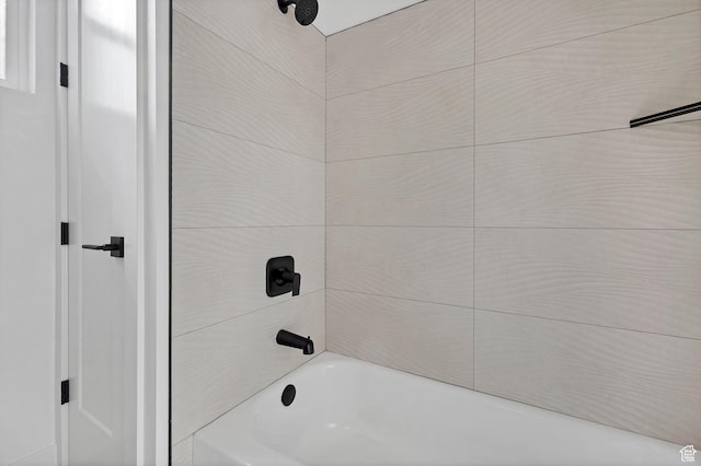 3092 E 2110th St S, St George, UT 84790 - full bathroom with washtub / shower combination