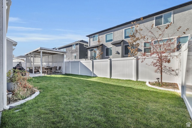 view of yard with a patio area
