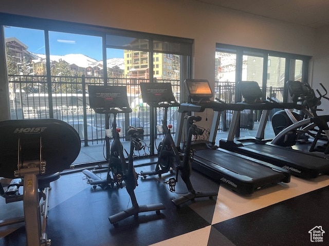 2670 W Canyons Resort Dr Unit 205, Park City, UT 84098 - workout area with a mountain view