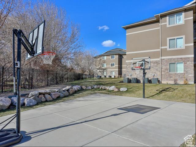 895 S Main St Unit E, Layton, UT 84041 - photo 17