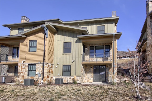 11687 N Shoreline Dr, Hideout, UT 84036 - view of front of property with a balcony and cooling unit