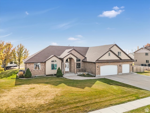 view of front of house featuring a front yard