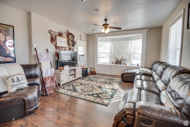 410 N Main St, Beaver, UT 84713 - living area with wood finished floors and a ceiling fan
