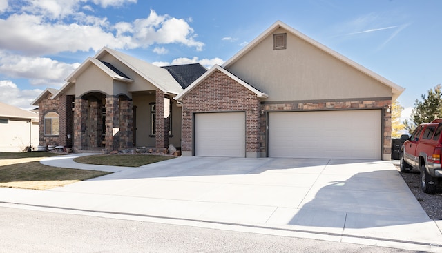2195 S 1600 W, Richfield, UT 84701 - view of front facade featuring a garage