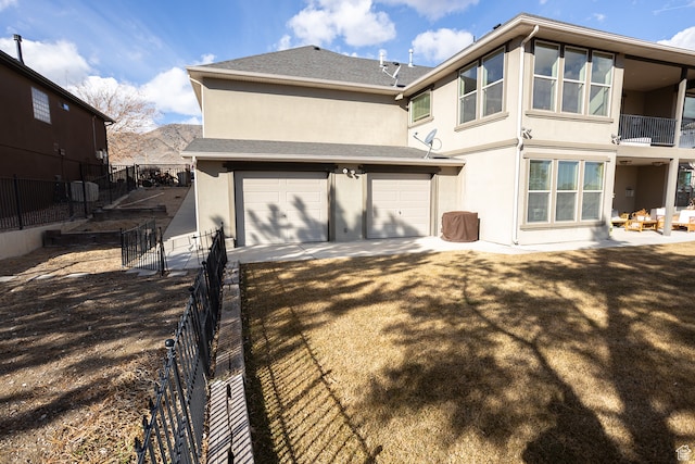 2195 S 1600 W, Richfield, UT 84701 - back of house with a garage