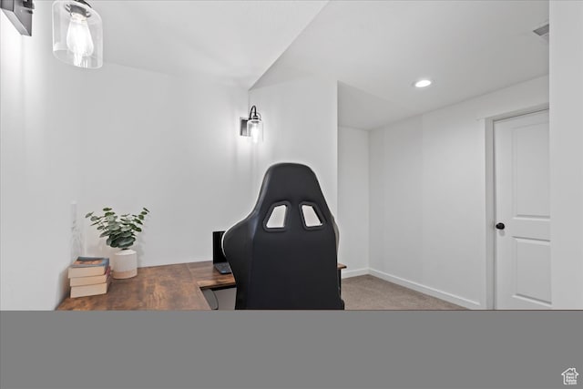 513 S Valkyries Ln, Saratoga Springs, UT 84045 - sitting room featuring baseboards and recessed lighting