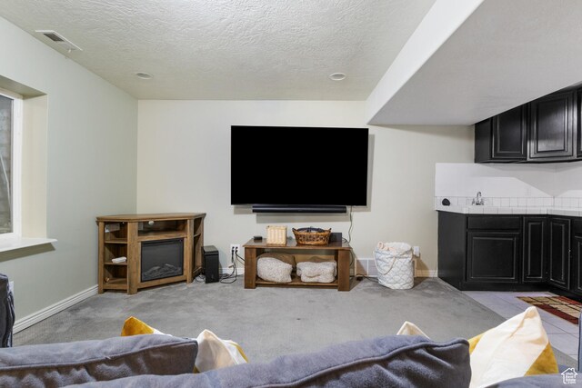 486 N 200 E, Santaquin, UT 84655 - living room with a textured ceiling and baseboards