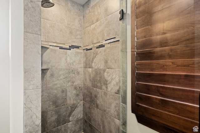 980 W White Cloud Trl, Hideout, UT 84036 - details with tiled shower
