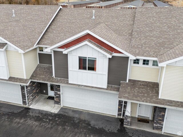 279 W 20 N, Hyrum, UT 84319 - view of front of house featuring a garage