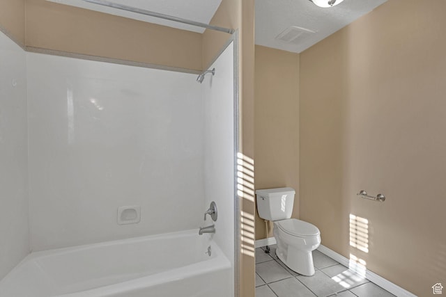 98 W 400 S, Smithfield, UT 84335 - bathroom featuring toilet, tile patterned floors, shower / tub combination, and baseboards