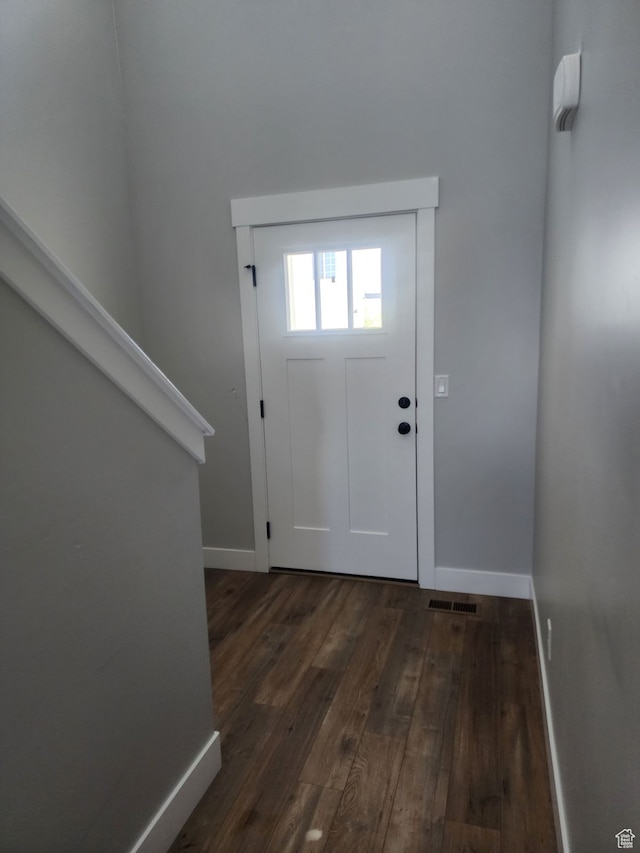 9781 N Aaron Ave Unit 207, Eagle Mountain, UT 84005 - entryway featuring dark wood-type flooring
