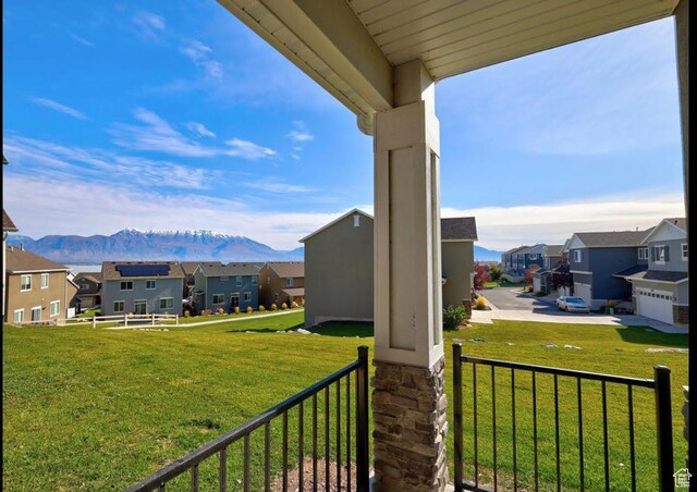 balcony featuring a mountain view