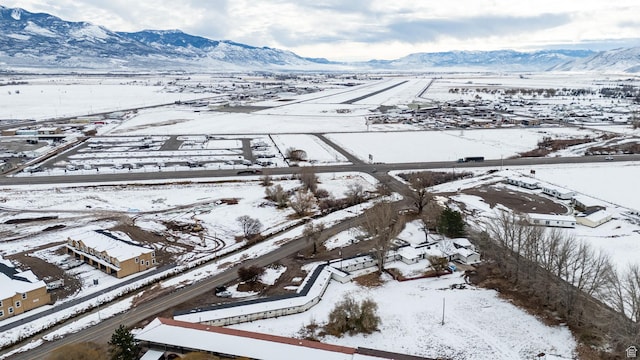1180 S Cove View Rd, Richfield, UT 84701 - snowy aerial view featuring a mountain view