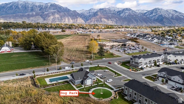 bird's eye view featuring a mountain view