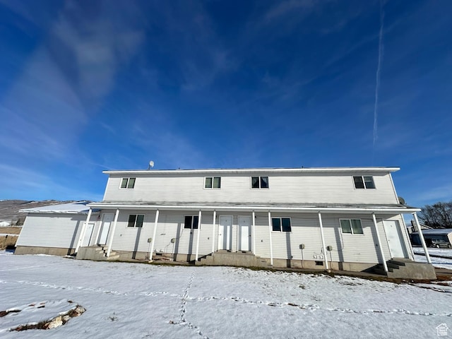 555 N 9th St, Montpelier, ID 83254 - view of front facade featuring crawl space