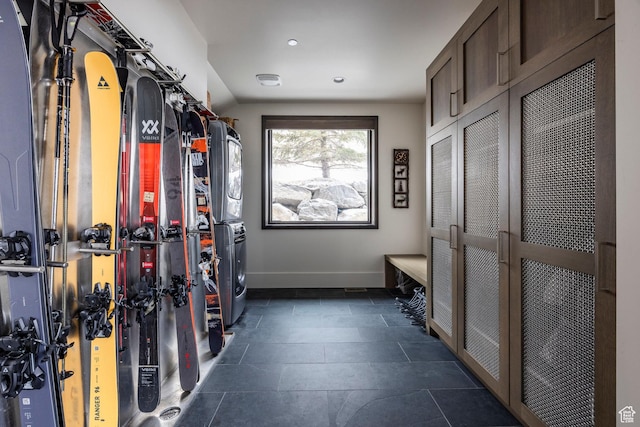 2848 W Deer Pointe Dr, Park City, UT 84060 - interior space featuring stacked washer / drying machine, lofted ceiling, baseboards, and recessed lighting