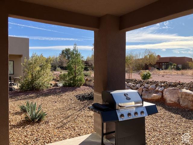 3260 Retreat Dr S, Hurricane, UT 84737 - view of yard featuring a patio area