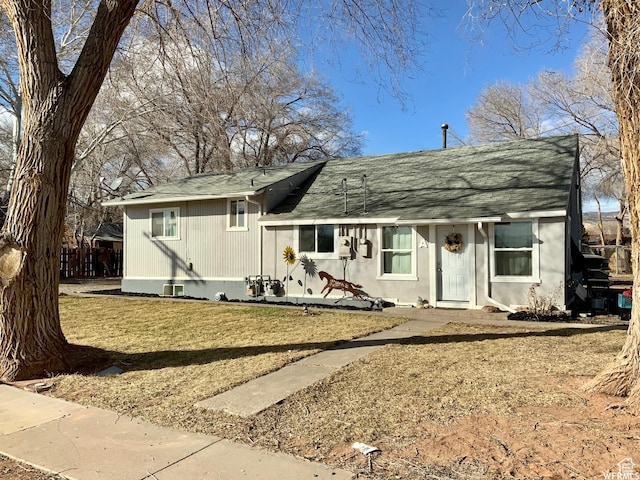 250 W 700 S, Richfield, UT 84701 - view of front of house with a front lawn