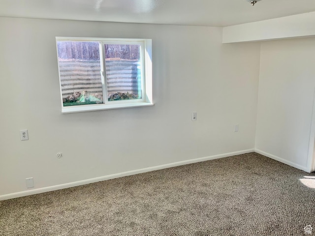 250 W 700 S, Richfield, UT 84701 - unfurnished room featuring carpet