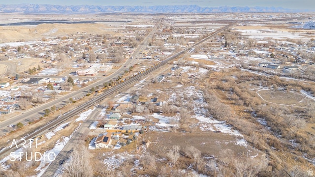 bird's eye view featuring a mountain view