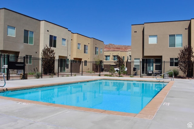 668 W 0470 N, Moab, UT 84532 - view of swimming pool