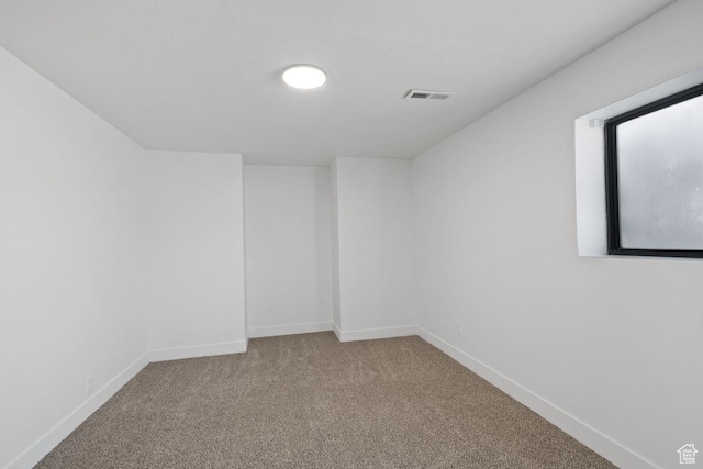 12875 S Aspen Cir, Riverton, UT 84065 - empty room with carpet