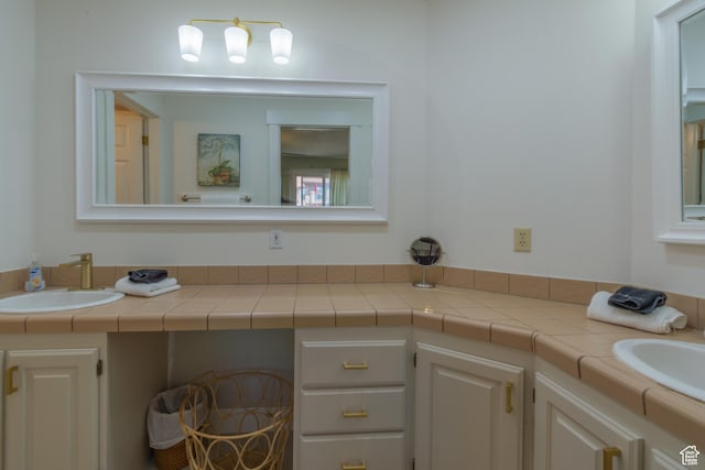 860 S Village Rd Unit Y8, St George, UT 84770 - bathroom with vanity