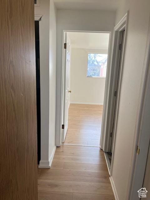 479 N Valeria Dr E, Layton, UT 84041 - hall featuring baseboards and light wood-style floors