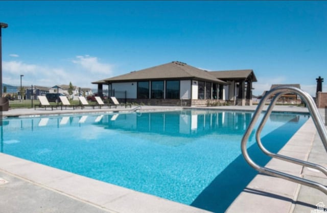 364 S 1580 E, Hyrum, UT 84319 - view of swimming pool featuring a patio