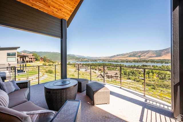 6736 E Via Cortina, Huntsville, UT 84317 - balcony featuring a water and mountain view