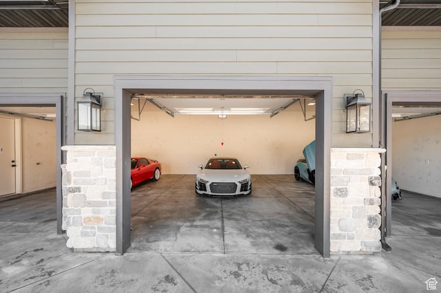 6736 E Via Cortina, Huntsville, UT 84317 - view of garage