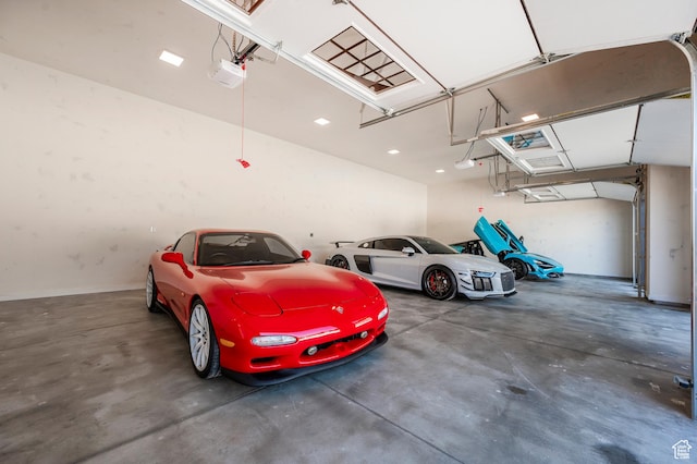6736 E Via Cortina, Huntsville, UT 84317 - garage with a garage door opener