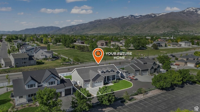 928 N Foxhunter Dr W, Farmington, UT 84025 - aerial view of residential area with a mountain backdrop and property boundaries highlighted