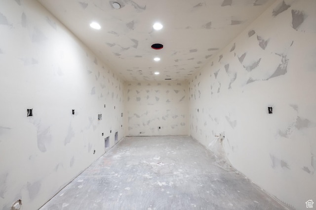 200 E 7000 S, Hyrum, UT 84319 - unfurnished room featuring recessed lighting