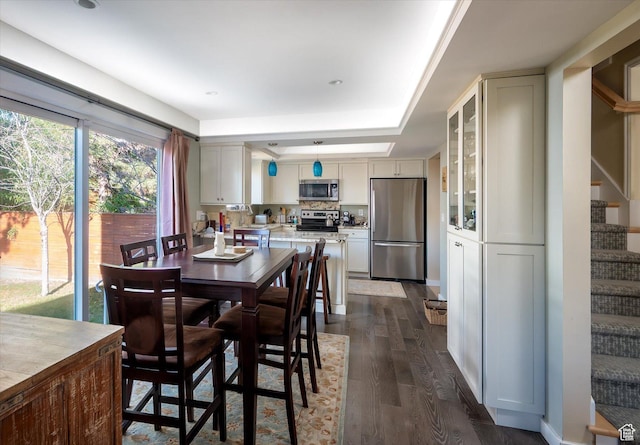 7996 S Sunnyoak Cir E, Cottonwood Heights, UT 84121 - dining area featuring dark hardwood / wood-style flooring