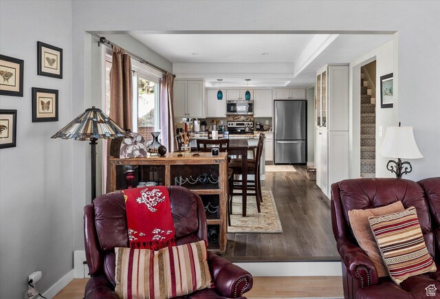 7996 S Sunnyoak Cir E, Cottonwood Heights, UT 84121 - dining area with wood-type flooring