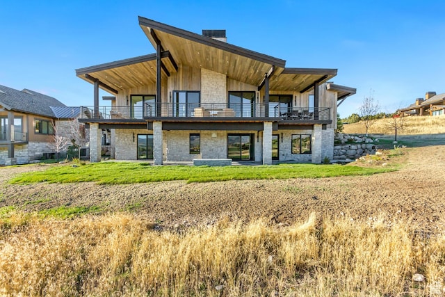 2072 E Copper Belt Dr, Heber City, UT 84032 - back of house with a yard and a balcony
